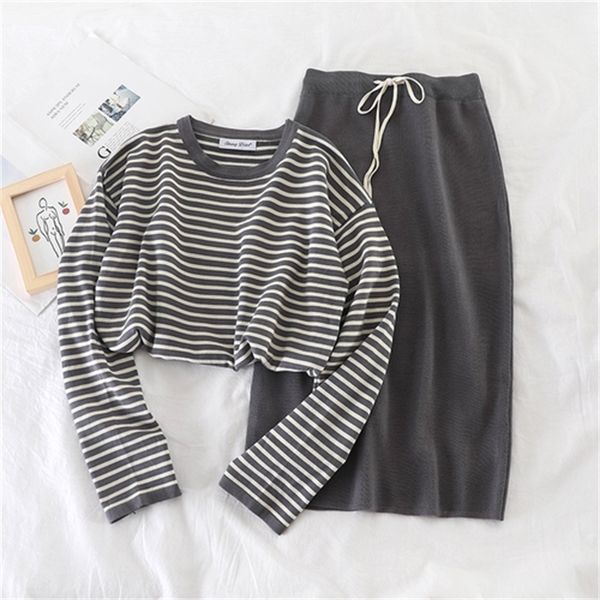 2021 new autumn and winter new striped long-sleeved sweater jacket skirt hip two-piece female dzun, Gray
2021 new autumn and winter new striped long-sleeved sweater jacket skirt hip two-piece female dzun, Gray
