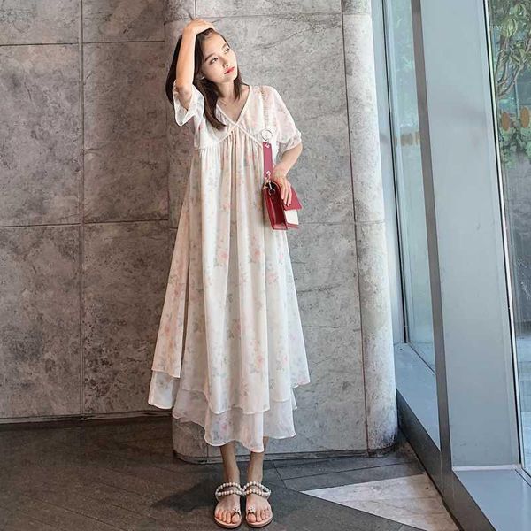 fairy v-neck fashion printed summer long loose maternity chiffon dress plus size pregnant woman clothes three layers maxi dress1, White
fairy v-neck fashion printed summer long loose maternity chiffon dress plus size pregnant woman clothes three layers maxi dress1, White