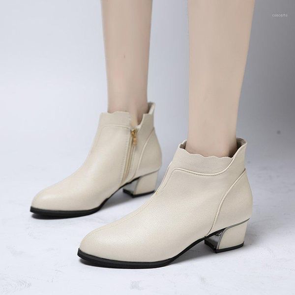 2020 women boots winter luxury brands black retro woman ankle boots ladies shoes white pu leather boot female shoe botines mujer1
2020 women boots winter luxury brands black retro woman ankle boots ladies shoes white pu leather boot female shoe botines mujer1