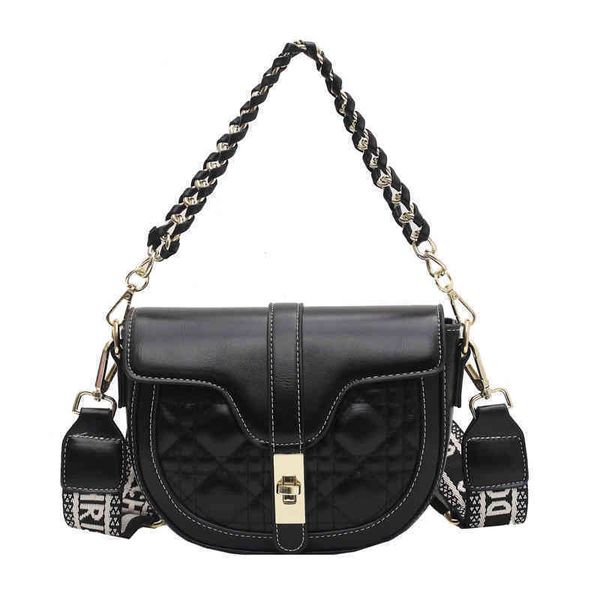 2022 latest models handbag wholesale women's style single shoulder semi-circular saddle, Black;red
2022 latest models handbag wholesale women's style single shoulder semi-circular saddle, Black;red