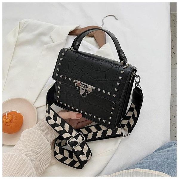 square rivet bags for women fashion cover crossbody shoulder bag trending adjustable shoulder strap pu stone lattice handbag
square rivet bags for women fashion cover crossbody shoulder bag trending adjustable shoulder strap pu stone lattice handbag