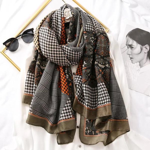 2019 popular chinese quality silk new style four seasons lady sunscreen beach shawl women cotton headscarf fashion print scarf jllndj, Blue;gray
2019 popular chinese quality silk new style four seasons lady sunscreen beach shawl women cotton headscarf fashion print scarf jllndj, Blue;gray
