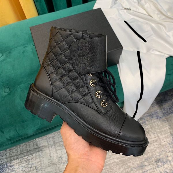 20ss rhombic chain designer genuine leather womens boots luxury splicing middle heel short 3cm heel ankle boots box size 35-41, Black
20ss rhombic chain designer genuine leather womens boots luxury splicing middle heel short 3cm heel ankle boots box size 35-41, Black