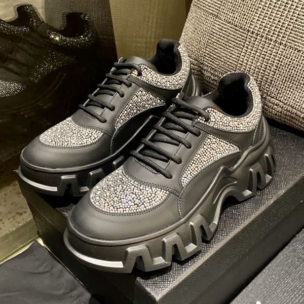 designer hawaii/m shoes men and women comfortable jogging shoes vamp embellished with pearls diamonds luxury fashion outdoor casual shoe, Black
designer hawaii/m shoes men and women comfortable jogging shoes vamp embellished with pearls diamonds luxury fashion outdoor casual shoe, Black