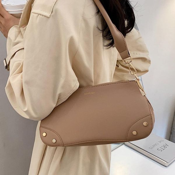 2020women's bag retro fashionable bag new style all-match hand spot net red fashion shoulder cross section square
2020women's bag retro fashionable bag new style all-match hand spot net red fashion shoulder cross section square