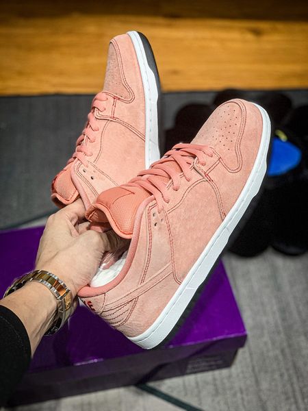 2021 newly sb pink pig leather skateboard shoes low skateboarding shoe dunk designer sneakers mens trainers chaussures, White;red
2021 newly sb pink pig leather skateboard shoes low skateboarding shoe dunk designer sneakers mens trainers chaussures, White;red