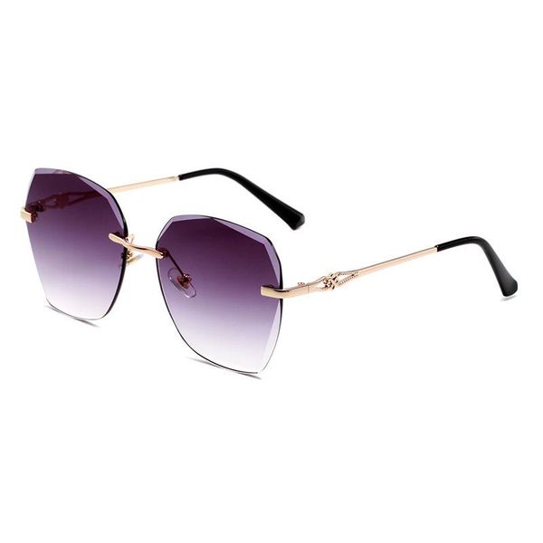 2021 new arrival women sunglasses fashion sunshade sun glasses for girls abay designer pink personalized driving uv400 oculos, White;black
2021 new arrival women sunglasses fashion sunshade sun glasses for girls abay designer pink personalized driving uv400 oculos, White;black