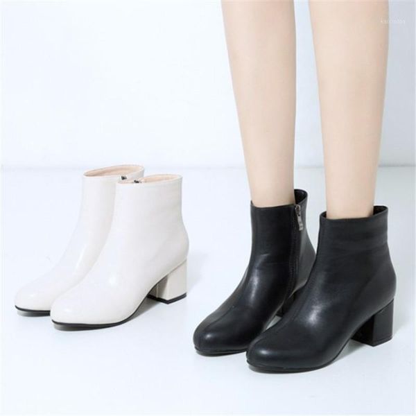 boots pxelena plus size 34-43 women ankle elegant 2021 winter square block high heels office lady party daily shoes black white1
boots pxelena plus size 34-43 women ankle elegant 2021 winter square block high heels office lady party daily shoes black white1