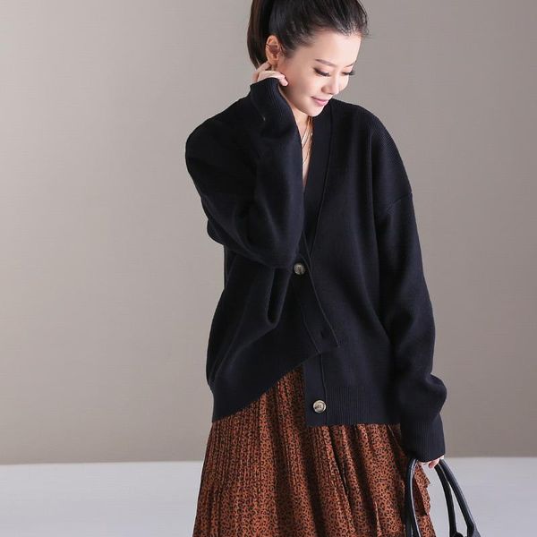 micoco m2165 literary and artistic contracted foreign style loose-fitting large v collar chunky short sweater cardigan, White
micoco m2165 literary and artistic contracted foreign style loose-fitting large v collar chunky short sweater cardigan, White