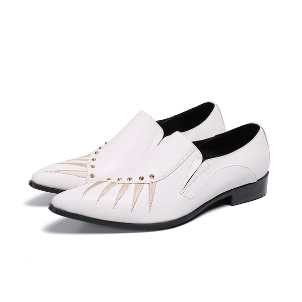 2020 white classic male spiked european men's moccasins in genuine leather zapatillas rebites shoes 766e, Black
2020 white classic male spiked european men's moccasins in genuine leather zapatillas rebites shoes 766e, Black