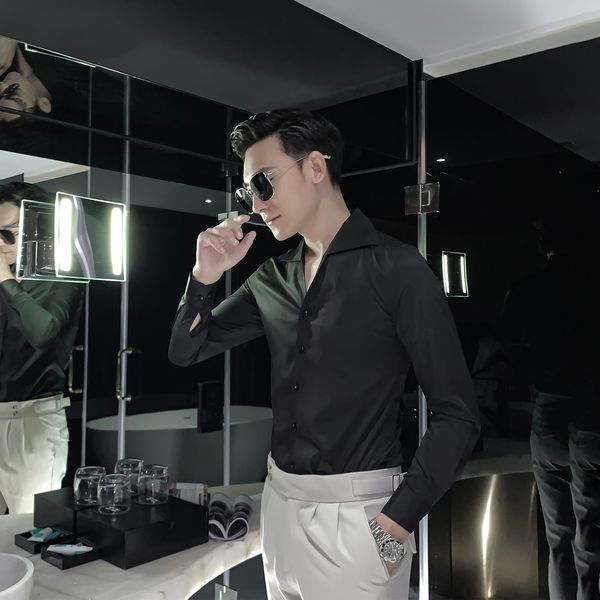 daio mens korean autumn winter men's super ming xing long sleeve shirt with large v-neck temperament
daio mens korean autumn winter men's super ming xing long sleeve shirt with large v-neck temperament