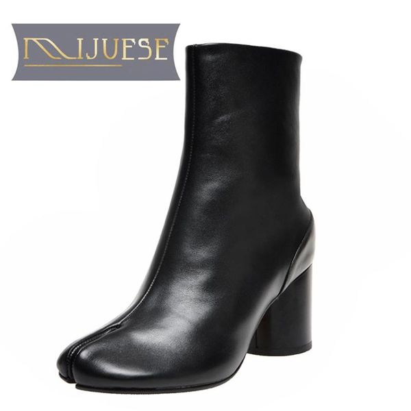 boots mljuese 2021 women soft ankle cow leather buckle strap winter short plush round toe high heels, Black
boots mljuese 2021 women soft ankle cow leather buckle strap winter short plush round toe high heels, Black