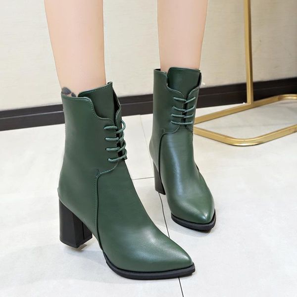 ms. 2020 new european and american waterproof platform female leather boots warm martin boots with women's cotton, Black
ms. 2020 new european and american waterproof platform female leather boots warm martin boots with women's cotton, Black