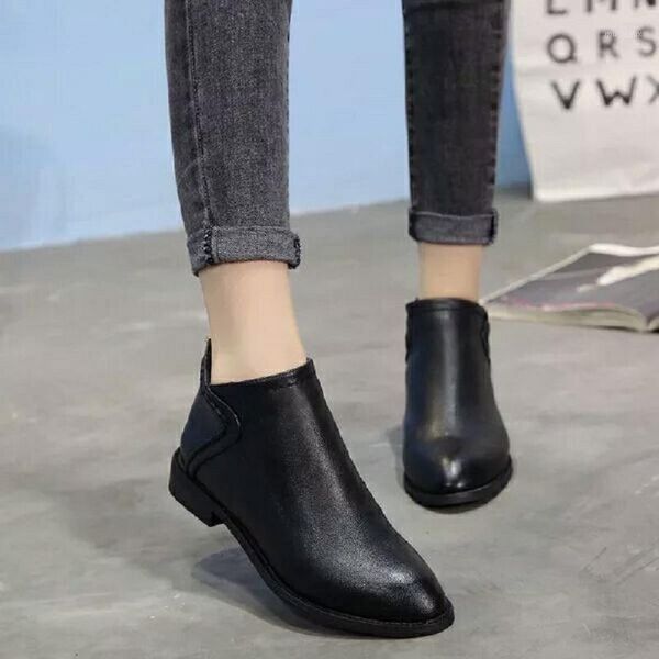 women new autumn winter ankle zipper riding equestrian round toe low hoof heels non-slip rubber fashion short boots 202010101, Black
women new autumn winter ankle zipper riding equestrian round toe low hoof heels non-slip rubber fashion short boots 202010101, Black