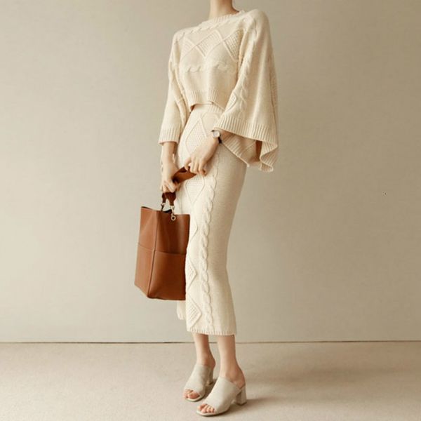 korean female style two solid pieces together the long neck batwing cuff short pullover sweaters empire mid-calf waist pencil skirts e2fu, Gray
korean female style two solid pieces together the long neck batwing cuff short pullover sweaters empire mid-calf waist pencil skirts e2fu, Gray