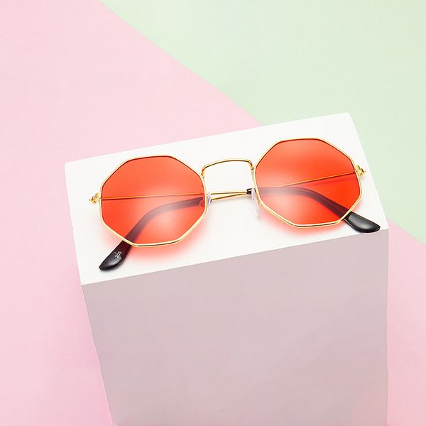 women newsunglasses 2020 vintage rectangle metal frame red lens fashion glasses luxury designer for driving american style 3
women newsunglasses 2020 vintage rectangle metal frame red lens fashion glasses luxury designer for driving american style 3