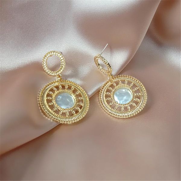 stud fashion retro atmosphere exaggeration in europe and the earrings women geometric pearl jewelry accessories, Golden;silver
stud fashion retro atmosphere exaggeration in europe and the earrings women geometric pearl jewelry accessories, Golden;silver