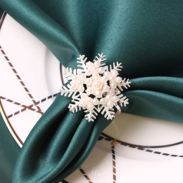 10pcs/lot christmas snowflake napkin ring metal napkin ring l holiday buckle tableware decorations
10pcs/lot christmas snowflake napkin ring metal napkin ring l holiday buckle tableware decorations