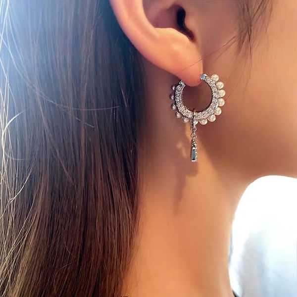 timeonly korean style simulation pearl circle dangle earring letter bling bling rhinestones earring party gifts accessories, Silver
timeonly korean style simulation pearl circle dangle earring letter bling bling rhinestones earring party gifts accessories, Silver