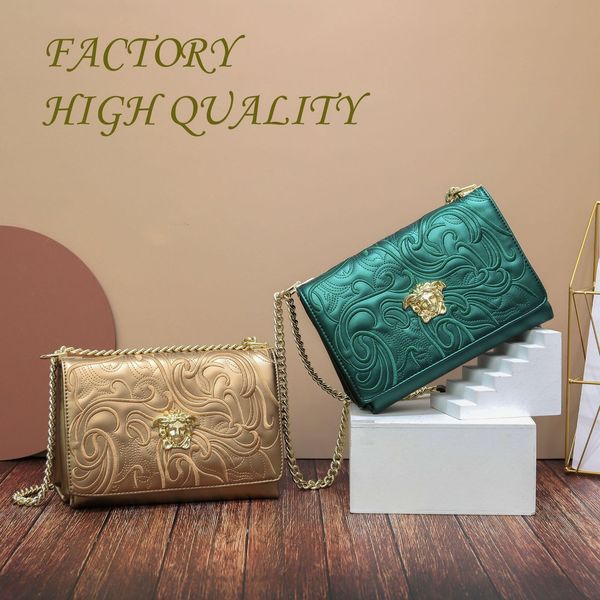 2020 new women's net red embroidery chain, small square bag, shoulder and crossbody bag
2020 new women's net red embroidery chain, small square bag, shoulder and crossbody bag