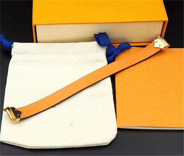 fashion classic letter flower leather bracelet man and women bracelet with box can be whole161q, Golden;silver
fashion classic letter flower leather bracelet man and women bracelet with box can be whole161q, Golden;silver