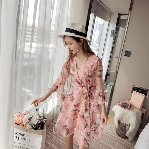 lady elegant chiffon dress 2019 summer high elastic waist ruffles sleeve v neck floral print dress women casual beach mini, Black;gray
lady elegant chiffon dress 2019 summer high elastic waist ruffles sleeve v neck floral print dress women casual beach mini, Black;gray