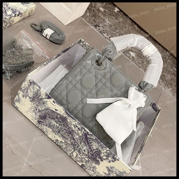 tote bag women luxurys designers bags small crossbody bag fashion shoulder bag designers womens handbags purses wallet mini d202110402k
tote bag women luxurys designers bags small crossbody bag fashion shoulder bag designers womens handbags purses wallet mini d202110402k