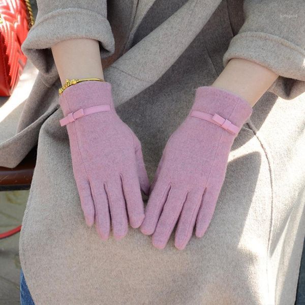 five fingers gloves women winter thin section keep warm touch screen cashmere non-slip bow simple style elegant female windproof drive glove, Blue;gray
five fingers gloves women winter thin section keep warm touch screen cashmere non-slip bow simple style elegant female windproof drive glove, Blue;gray