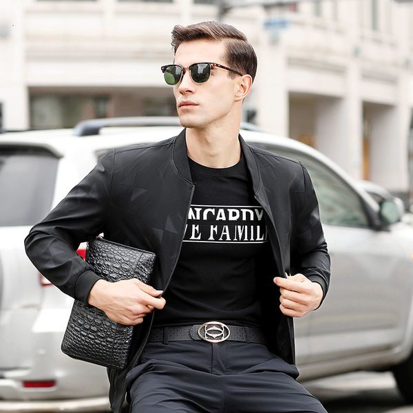 2021 spring and autumn men's new thin printed youth light business fashion jacket, Black;brown
2021 spring and autumn men's new thin printed youth light business fashion jacket, Black;brown