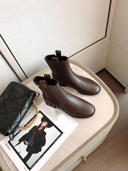 designer boots fall winter women casual boots leather fashion tpu bottom non-slip wear-resistant knight boot female size35-40, Black
designer boots fall winter women casual boots leather fashion tpu bottom non-slip wear-resistant knight boot female size35-40, Black