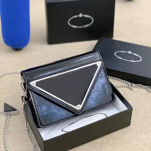 mini big triangle chain bags designer women patent leather shoulder phone bag tiny cross body geometric purses triangle sequin fashion lady
mini big triangle chain bags designer women patent leather shoulder phone bag tiny cross body geometric purses triangle sequin fashion lady