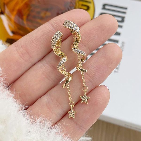14k real gold elegant crystal twist star tassel stud earrings for women cubic zircon delicate jewelry earrings, Golden;silver
14k real gold elegant crystal twist star tassel stud earrings for women cubic zircon delicate jewelry earrings, Golden;silver