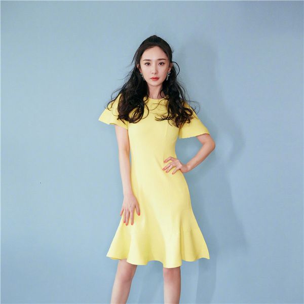 runway collection women like malha mid long color solid yellow 2021 summer ladies trumpet ruffles enlarged party dressed 2jl5, Black;gray
runway collection women like malha mid long color solid yellow 2021 summer ladies trumpet ruffles enlarged party dressed 2jl5, Black;gray