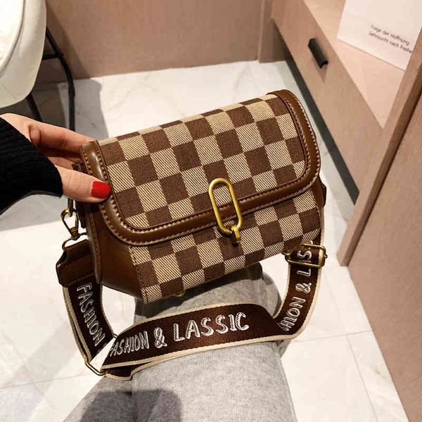 75% off handbag factory store on wide shoulder strap printing small square chessboard grid thousand bird lady women's
75% off handbag factory store on wide shoulder strap printing small square chessboard grid thousand bird lady women's