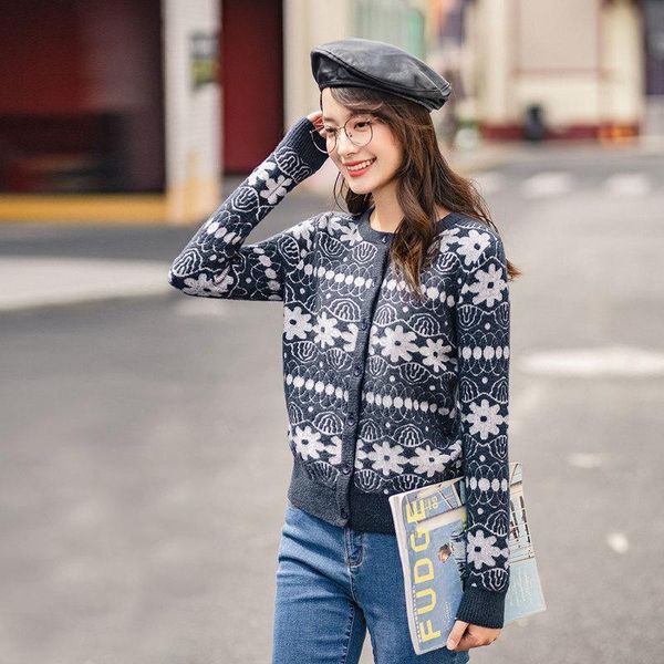 inman 2020 winter new arrivals women's slim sweater jacket cardigan thickened retro flower jacquard plush knitting, White
inman 2020 winter new arrivals women's slim sweater jacket cardigan thickened retro flower jacquard plush knitting, White