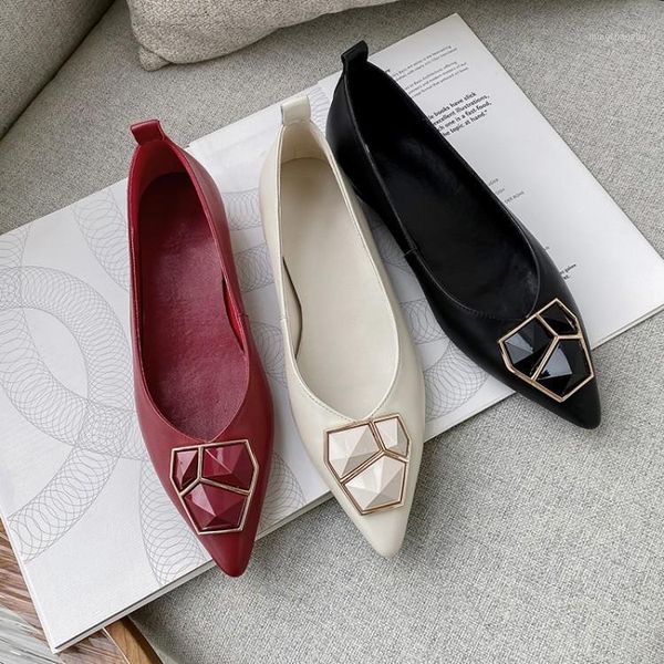 dress shoes mljuese 2021 women pumps soft cow leather autumn spring pointed toe black color metal decoration low heels party dress1
dress shoes mljuese 2021 women pumps soft cow leather autumn spring pointed toe black color metal decoration low heels party dress1