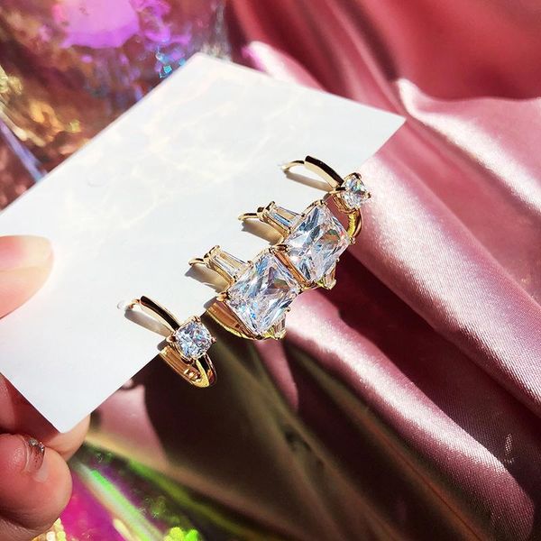 hoop & huggie vivilady prevent allergy square zircon round circle women earrings chic gold color for female charm jewelry brincos gift, Golden;silver
hoop & huggie vivilady prevent allergy square zircon round circle women earrings chic gold color for female charm jewelry brincos gift, Golden;silver