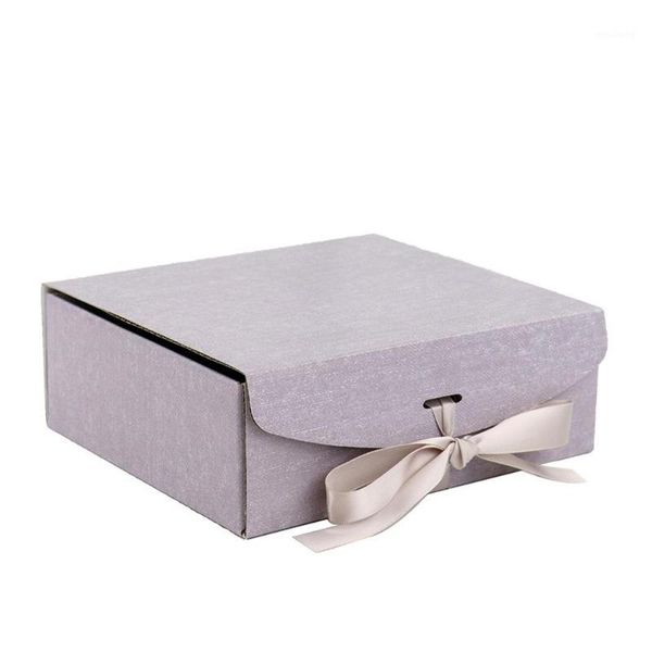 gift wrap 100pcs/lot corrugated boxes with ribbon packaging box mailer clothing hair wigs gift1
gift wrap 100pcs/lot corrugated boxes with ribbon packaging box mailer clothing hair wigs gift1