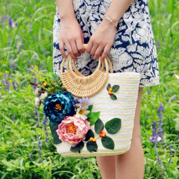 korean style rattan weaving handbag for women summer holiday straw tote bag 2020 new design beach bag hand woven shopping bags
korean style rattan weaving handbag for women summer holiday straw tote bag 2020 new design beach bag hand woven shopping bags