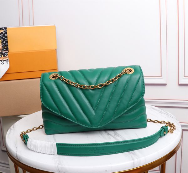 luxury designer womens new wave chain bag shoulder bags imitation brand crossbody tote handbags waist clutch purse wallet backpack fashion
luxury designer womens new wave chain bag shoulder bags imitation brand crossbody tote handbags waist clutch purse wallet backpack fashion