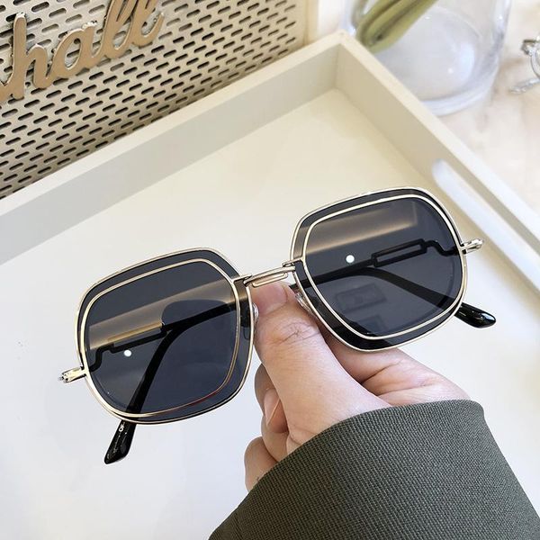 sunglasses qpeclou 2021 luxury metal square women fashion brand designer vintage colorful sun glasses female show shades, White;black
sunglasses qpeclou 2021 luxury metal square women fashion brand designer vintage colorful sun glasses female show shades, White;black