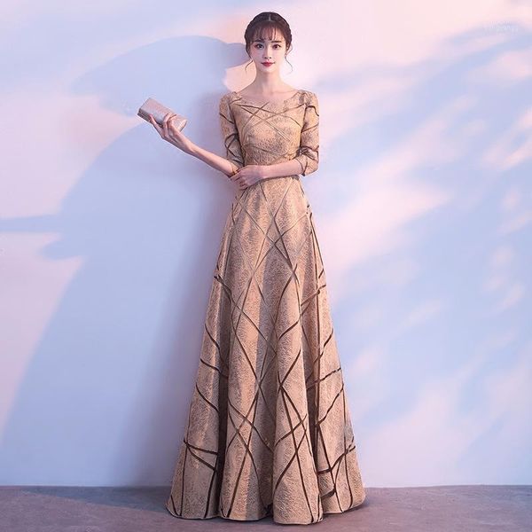 plus size xxxl 2018 elegant lady prom party dress novelty half sleeve improved cheongsam noble full length slim qipao vestidos1, Red
plus size xxxl 2018 elegant lady prom party dress novelty half sleeve improved cheongsam noble full length slim qipao vestidos1, Red