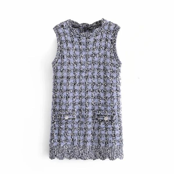 2021 new vintage french blue plaid sweater women sleeveless winter mini knitted dress woman slim elegant dresses iny5, Black;gray
2021 new vintage french blue plaid sweater women sleeveless winter mini knitted dress woman slim elegant dresses iny5, Black;gray