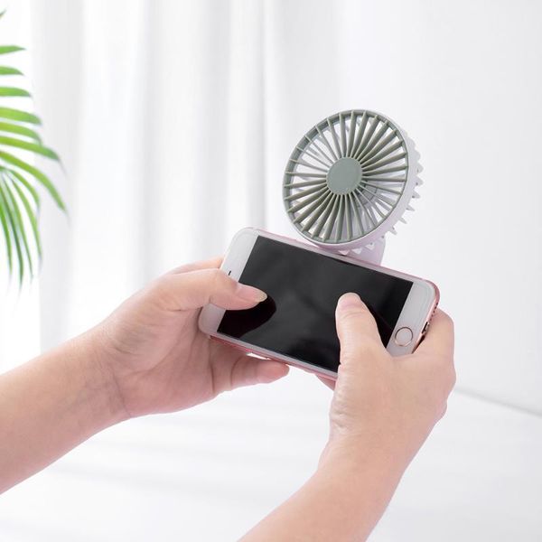 new style integrated machine hand travel foldable small fan usb portable mini mobile phone game bracket small fan1
new style integrated machine hand travel foldable small fan usb portable mini mobile phone game bracket small fan1