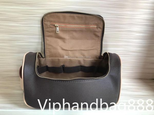 3 kinds of colors single zipper rectangular handbag women travel makeup bag new designer men wash bag famous brand cosmetic bag
3 kinds of colors single zipper rectangular handbag women travel makeup bag new designer men wash bag famous brand cosmetic bag