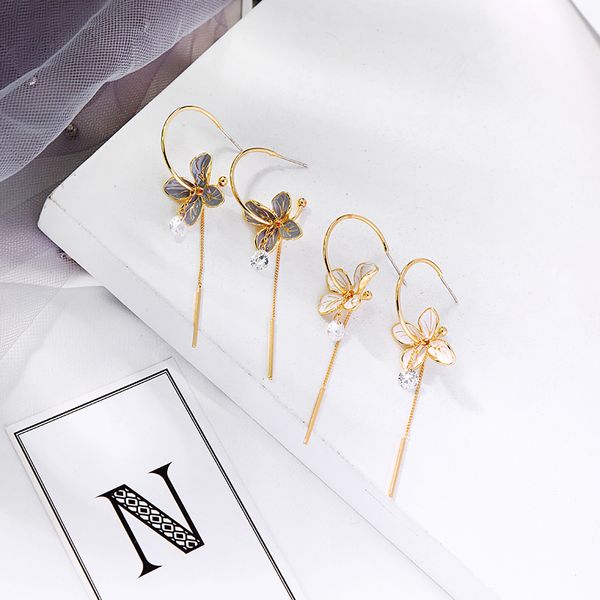 balanbiu exquisite enamel flower drop earring for women acrylic pearl resin crystal gold color ear pin fashion jewelry wholesale, Silver
balanbiu exquisite enamel flower drop earring for women acrylic pearl resin crystal gold color ear pin fashion jewelry wholesale, Silver