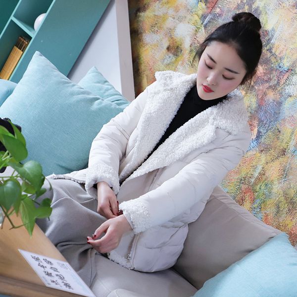 2021 female pure white down padded coat new woman parkas plus size women coats short warm jacket thick cotton overcoat a100 i2d0, Black
2021 female pure white down padded coat new woman parkas plus size women coats short warm jacket thick cotton overcoat a100 i2d0, Black
