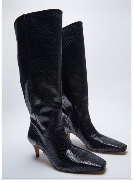 woman boots, gift, animal print leather kitten helled boots, winter, autumn, new fashion, new trend, season, comfortable, Black
woman boots, gift, animal print leather kitten helled boots, winter, autumn, new fashion, new trend, season, comfortable, Black
