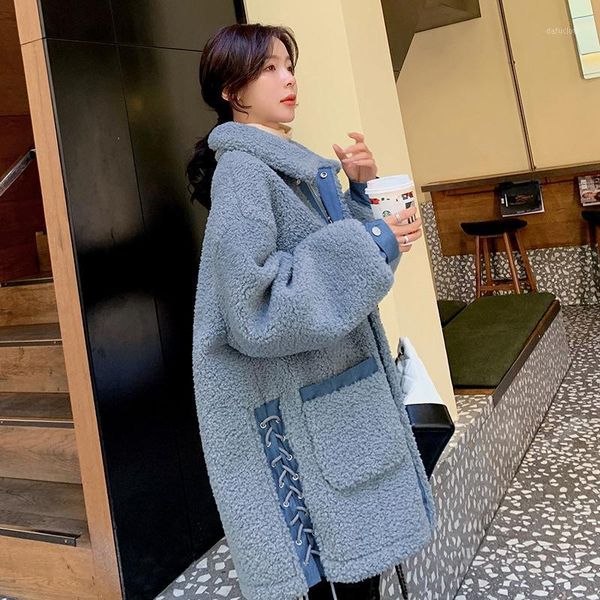 lamb wool coat women's mid-length korean version of the new splicing fur one loose and comfortable 2020 winter women's, Black
lamb wool coat women's mid-length korean version of the new splicing fur one loose and comfortable 2020 winter women's, Black