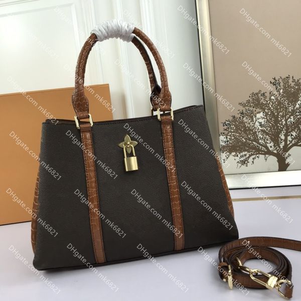 quality soufflot handbags luxurys designers bags women tote genuine leather shoulder bags with cross body straps and lock 30*21*11cm
quality soufflot handbags luxurys designers bags women tote genuine leather shoulder bags with cross body straps and lock 30*21*11cm